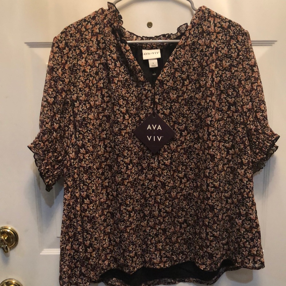 Ava and Viv Black short sleeve blouse